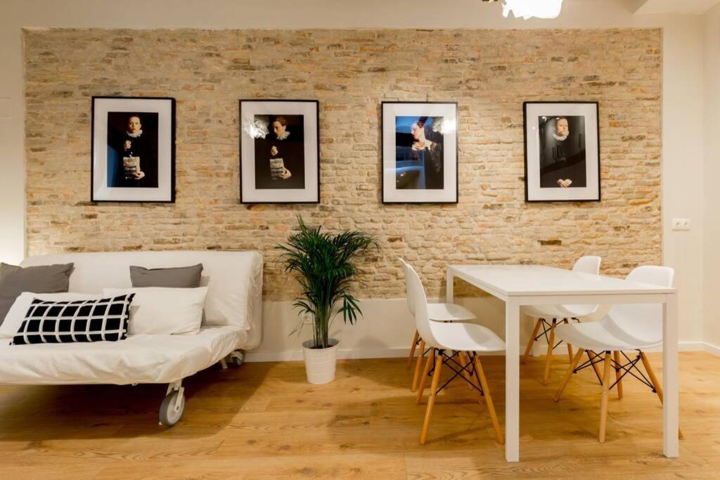 Ca1 - Apartamento Centrico De 1 Dormitorio Con Opcion De Garaje Zaragoza Luaran gambar